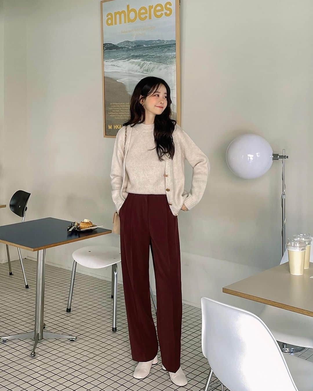 imvelyジャパンのインスタグラム：「🐋 12:00 Today’s update items  🔜 NEW 5% OFF 🔍   本日の新作はとにかく素材感とカラー感が可愛すぎます😍✨  品のある女性らしいコーデにぴったりなモヘアニットや ベルベット素材のワイドパンツなど！ コーデに取り入れるだけで簡単にお洒落さんに🌟  カラーバリエーションも豊富にご用意しております💌  ━－━－━－━－━－━－━－━－━ 詳細はIMVELY公式サイトにてご覧いただけますꪔ̤̮ ♡」