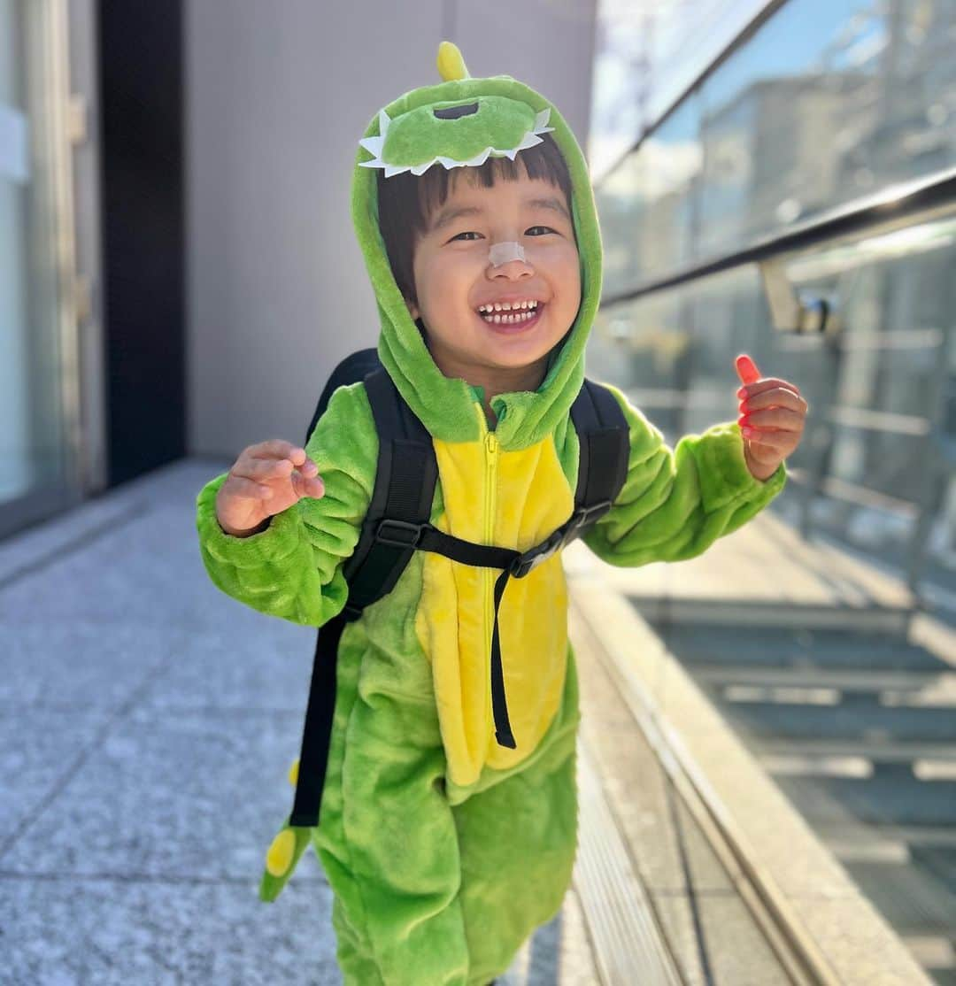 辻元舞さんのインスタグラム写真 - (辻元舞Instagram)「. ハロウィン楽しんで🦖♡ #次男#ハロウィン#男の子ママとつながりたい 2歳#男の子ママ」10月29日 11時17分 - mai_tsujimoto