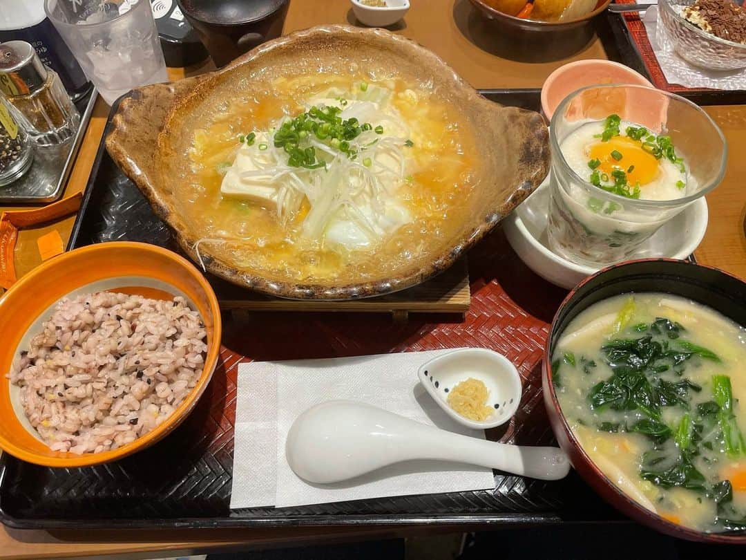 エハラマサヒロさんのインスタグラム写真 - (エハラマサヒロInstagram)「最近食べた美味しい減量飯  #毎日タンパク質量も脂質量も炭水化物量も計算しててカッコいい #食物繊維も考えててカッコいい #GI値とか血糖値の事も考えててカッコいい #来年5月までに70kg切れたらカッコいい #2kg痩せたけどまだ83kgでカッコいい」10月29日 11時30分 - eharamasahiro