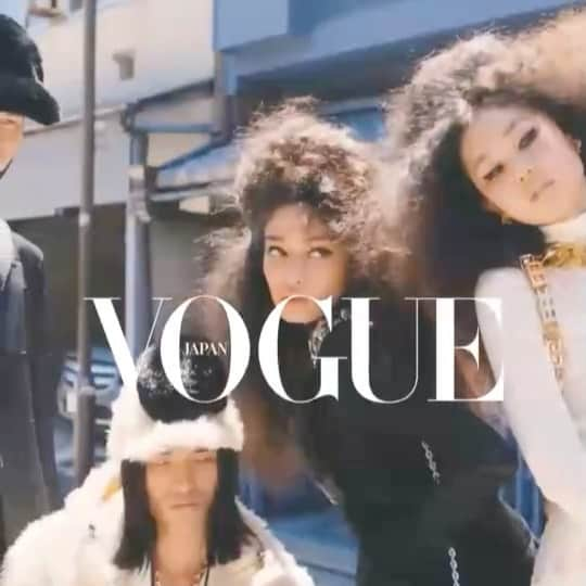 遠藤さくらのインスタグラム：「『VOGUE JAPAN』12月号掲載の ファッションストーリー撮影「KYOTO」 Photographer: @yasutomoebisu Fashion Editor: @saori_vj Hair: @asashihair at Ota Office  Makeup and Manicure: @nobukomakeup at Perle Management  Models: @hashizumeai, @dnlusp, @kanon_hirata_, @kohei_326, @plantmama_studio, @miyuonodera_, @rabuann and @offi.sakura  Casting: @bt77 at Hype Coordinators: Tetsuya Hayashi at @officeransack, @makoyamato Styling Assistants: @oshida__ayaka and @_ha_ru_ma_yu_ and @moppyii Editors: @yuisugiyama and @masayougawa Special thanks to ＠kyo_odori_miyagawacho, @kurodani1175 and @westinmiyakokyoto  Video Editor: @mahotomono Videographer: @kazumasa_kawasaki」