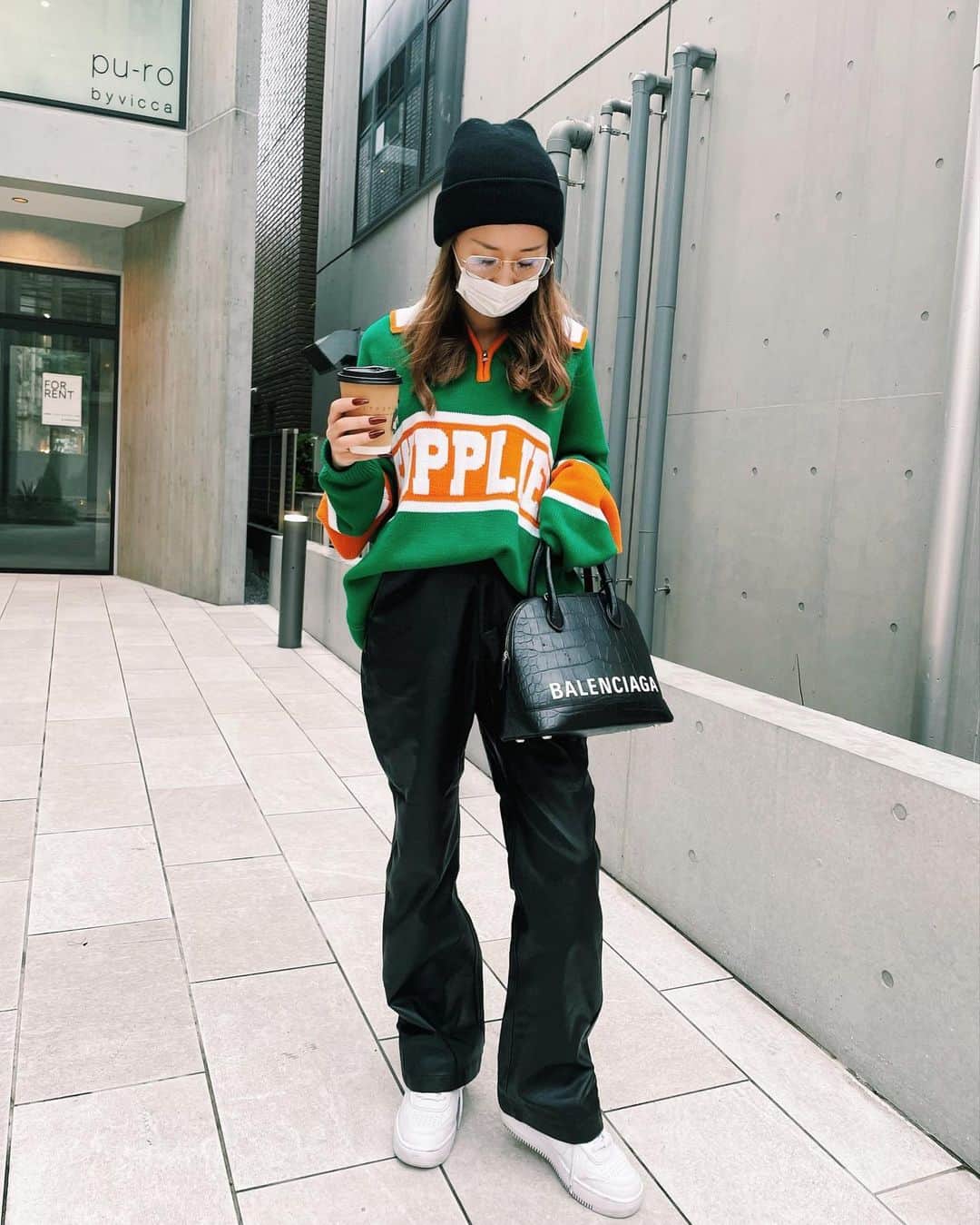 三村亜美のインスタグラム：「・ いつかのcode🖤💚 🧶KNIT @supplier_official  👖PANTS @clena.official  #ootd」