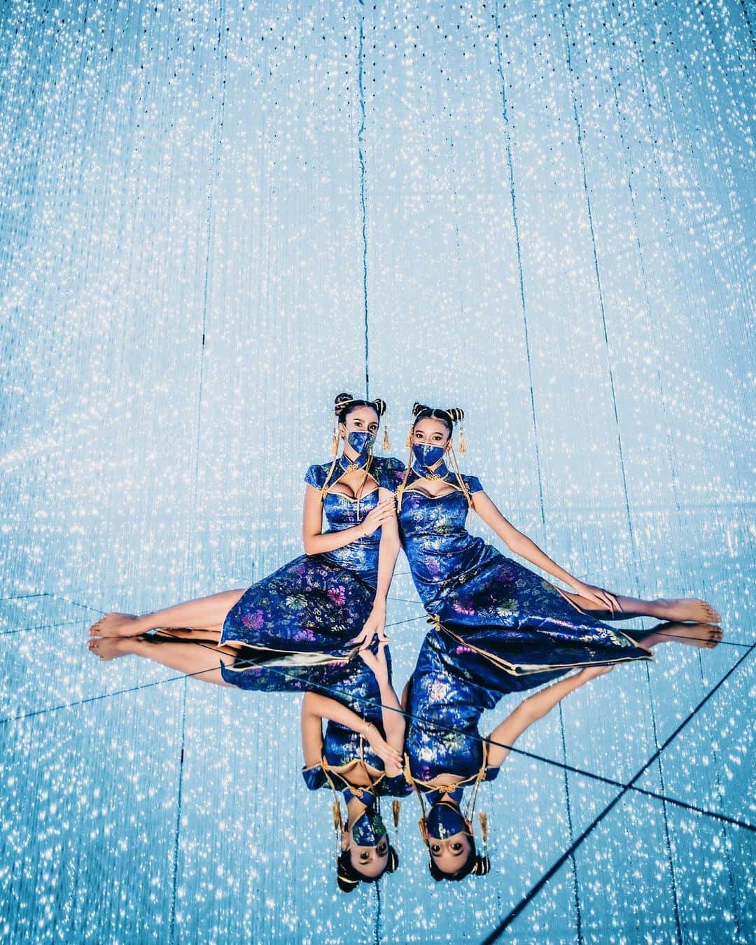 のインスタグラム：「⠀ ⠀ ⠀  𝐇𝐀𝐏𝐏𝐘 𝐇𝐀𝐋𝐋𝐎𝐖𝐄𝐄𝐍🦋🤍💫 ⁡ #HALLOWEEN #2021 #teamlab #dazzy #dazzystore #dazzyハロウィン #ＭaliaAndAlia #MALIAfam♥️」