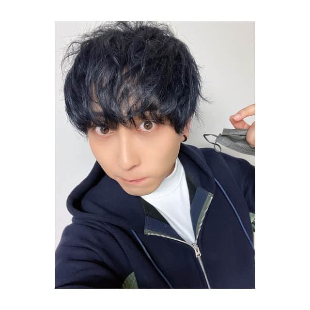 中島ヨシキさんのインスタグラム写真 - (中島ヨシキInstagram)「髪色変わった〜。色落ちが楽しみ。」10月29日 22時06分 - yoshiki_n_626