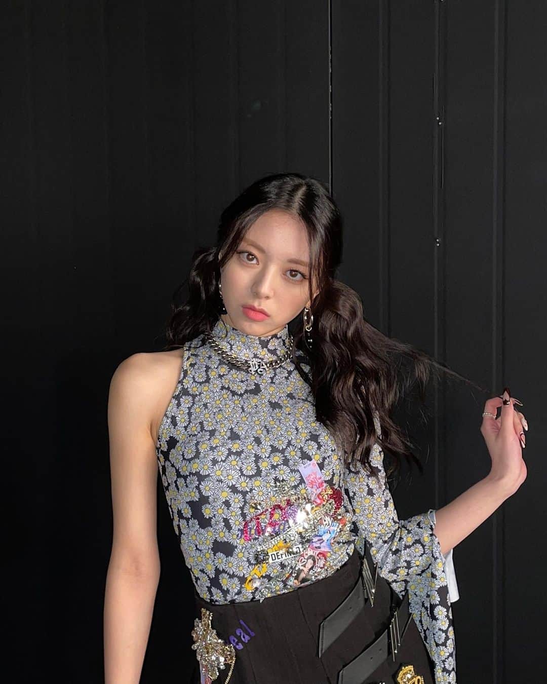 ITZYさんのインスタグラム写真 - (ITZYInstagram)「Twin tails」10月29日 22時58分 - itzy.all.in.us