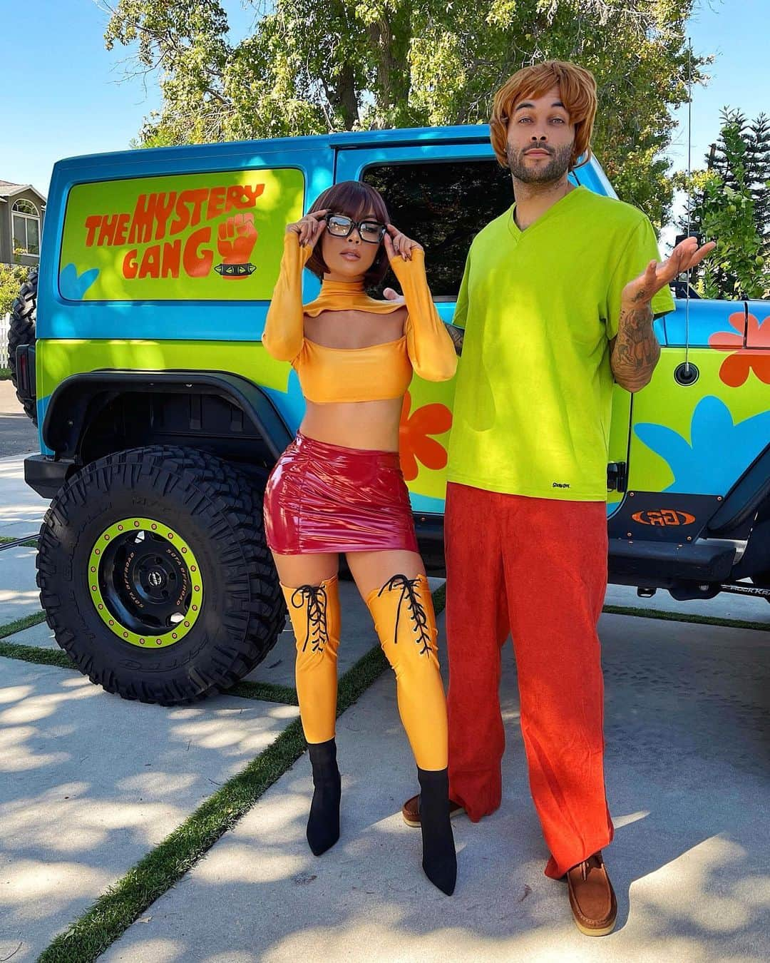 リアン Vさんのインスタグラム写真 - (リアン VInstagram)「Scooby Doo Pa Pa! Scooby Doo was one of my favorite cartoons! Swipe to see photos! ❤️🔥 What were your fave cartoons growing up? @foreverus #Halloween #ScoobyDoo   🎥: @romansofia_」10月30日 1時47分 - lianev