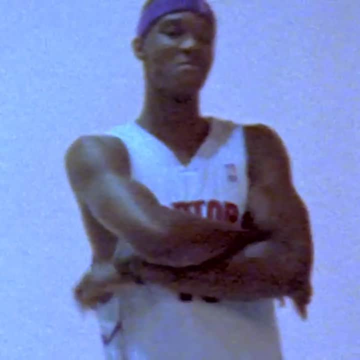 クリス・ボッシュのインスタグラム：「18 years, a whole adult, since my first NBA game.   Time flies, man.」