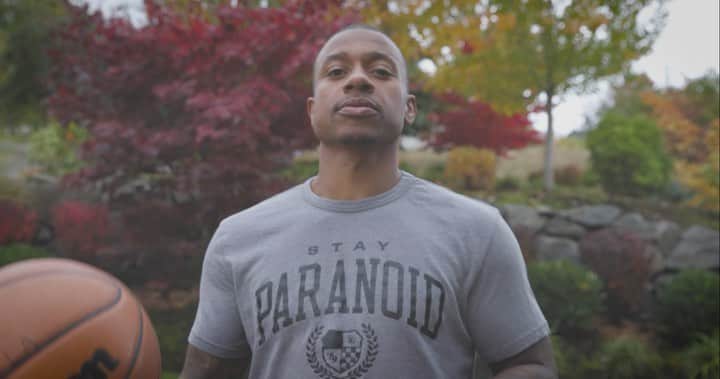 アイザイア・トーマスのインスタグラム：「New @slowgrind collection dropping next week 🔥🏁  STAY PARANOID 👀 🎥: @teejayregan @jmill25 @slowgrind」