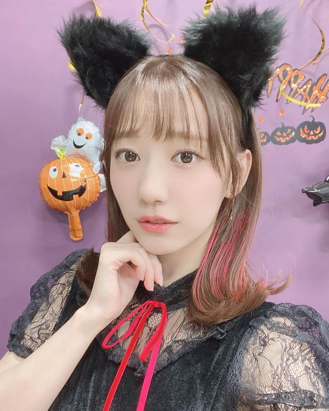 関根優那のインスタグラム：「🎃 #ゆうなんち ハロウィン生配信ありがとうございました！ ⁡ 黒猫🐈‍⬛ ⁡ ⁡ #ハロウィン #Halloween」