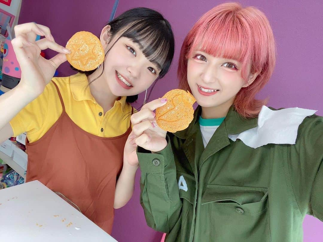 Hinataさんのインスタグラム写真 - (HinataInstagram)「. . 念願だったしなこちゃんとのSPコラボ😭💖 . ずぅ〜っとコラボしたいって思ってたから叶って嬉しい✨ . しなこちゃんのチャンネルと ひなたチャンネルでコラボ動画上がってるから みんな是非チェックして来てね！！ . しなこちゃんありがとうございました🙇‍♀️🙇‍♀️ . . #しなこちゃん  #イカゲーム #めっちゃ楽しかった #夢のコラボ #すっごく嬉しかった」10月30日 16時59分 - hinachosugram