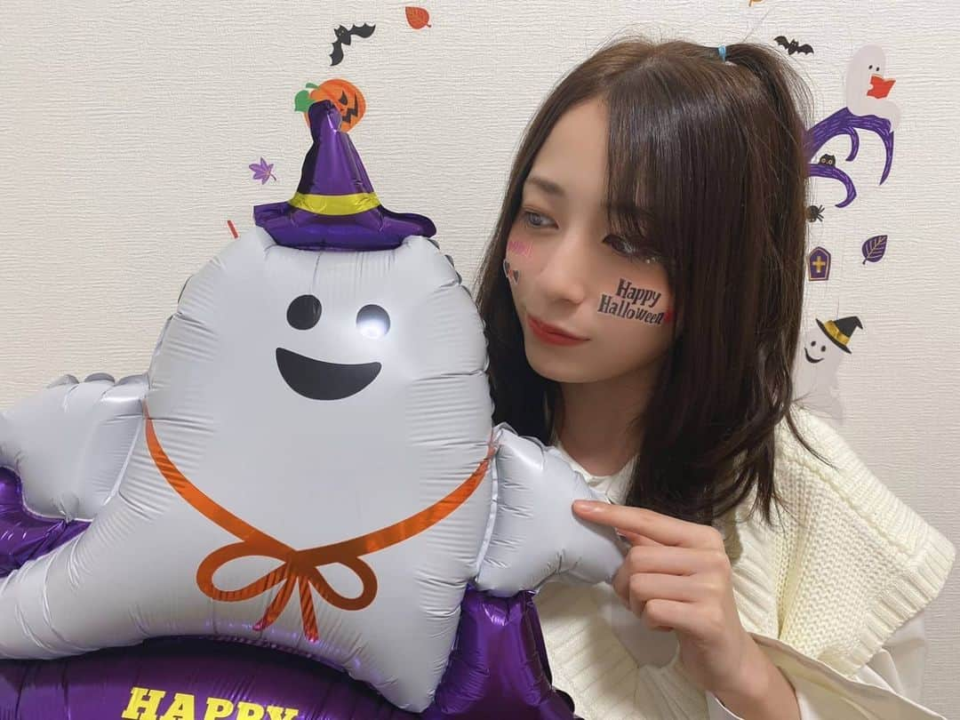 佐々木優佳里さんのインスタグラム写真 - (佐々木優佳里Instagram)「👻  じーっ。  #halloween」10月30日 19時01分 - yuka_mocha_roll