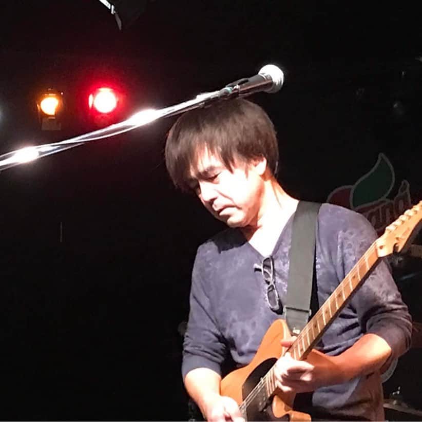 Shigeru Kimotoのインスタグラム：「Yesterday I sang on stage for the first time in 2 years  I got used to the earphones because I broadcast from home almost every day, and I thought that I needed to regain the sense of sound on the front monitor.  昨日は2年ぶりにステージの上で歌った  ほぼ毎日家から配信をしているせいでイヤモニに慣れてしまいフロントのモニターの音の感覚を取り戻す必要があると思った」