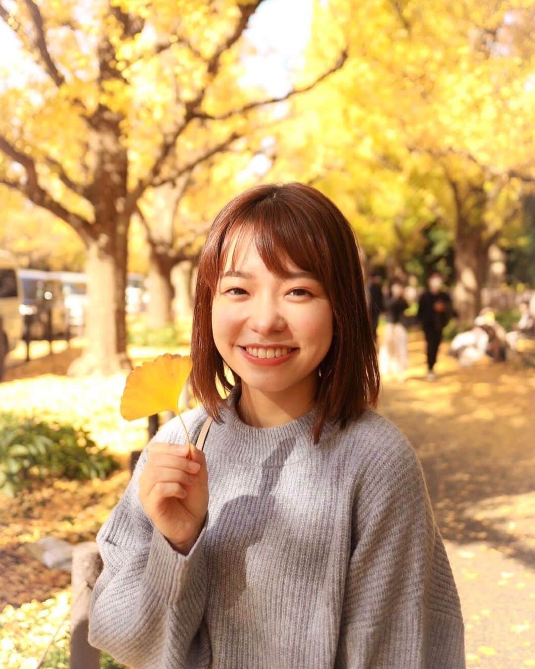 濱村春香のインスタグラム：「. 今回の旬ナビはかわさきの秋がテーマ🍂 ⁡ そして実は今回私はお休みをいただいております🙇‍♀️ 急なことで関係者の皆様には 大変ご迷惑をおかけしてしまったのですが、 優しい言葉をかけてくださり 番組をいつも通り放送できるようにしてくださったスタッフさんには 本当に感謝しております🥲 そんな旬ナビチームの温かさも伝わると思いますので、 いつも通り見てくださいね！ ⁡ 明日10/31(日)朝9時〜 再放送11/1(月)朝10時〜 ⁡ ぜひ感想等もHPから送ってね☺️ #かながわ旬菜ナビ #旬ナビ #JA #JA神奈川グループ #テレビ神奈川 #tvk #montbell #衣装提供」