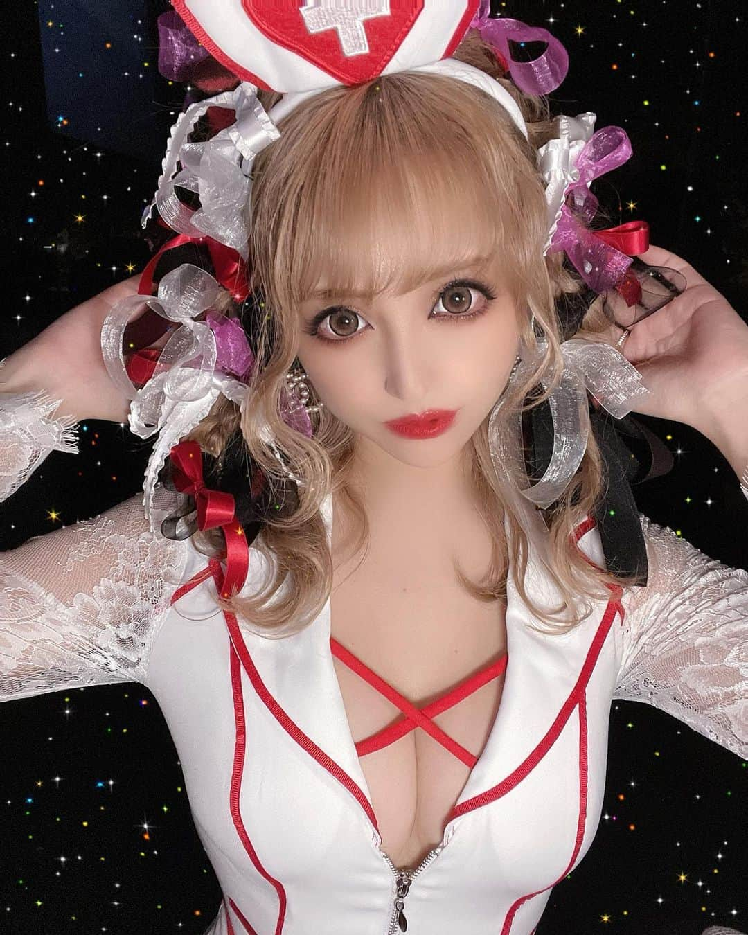 桜井莉菜さんのインスタグラム写真 - (桜井莉菜Instagram)「毎日ハロウィンパーティーで、 投稿が追いつかない🤭💦 SNOWのハロウィンフィルターいっぱいあって楽し❤️ 明日のハロウィン本番の予定の 為に今日は半身浴してゆっくり 寝よっと☺️✨  #ハロウィン#コスプレ#ハロウィンコスプレ#仮装#ナース#パンプキン#パンプキンケーキ#snow#ハロウィンフィルター」10月30日 20時29分 - rina__sakurai