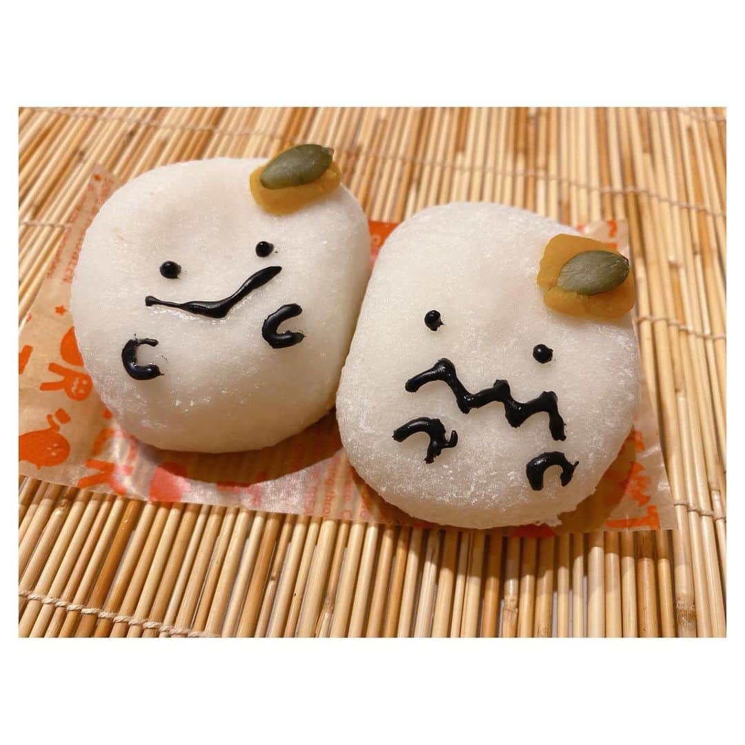 野口七海さんのインスタグラム写真 - (野口七海Instagram)「🎃Happy Halloween🎃  取材でお世話になったことのある @birth3710 さん🍡  店長さんにもお会いできて 覚えてくださっていて嬉しかったです🥰  可愛くて美味しいお団子と大福🎃👻  ハロウィン気分を一足早く味わうことができました✨  #halloween #ハロウィン #はろうぃん  #お団子 #大福 #モンブラン #カボチャ #かぼちゃ #パンプキン #鳴門金時 #おばけ #ミイラ #バースブック珈琲  #だんごとバースブック珈琲 #かわいい #徳島 #四国 #tokushima #japan #アナウンサー #🍡 #🎃 #👻 #🍠 #🌰」10月30日 20時59分 - noguchi_nanami