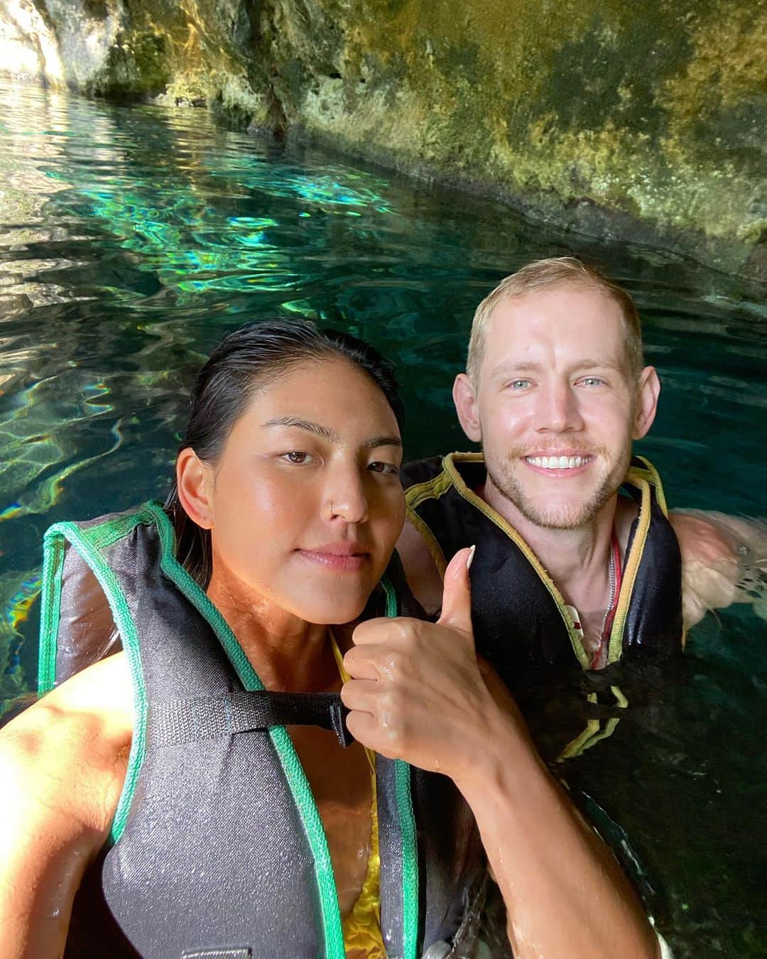 テイラー・ペンバートンさんのインスタグラム写真 - (テイラー・ペンバートンInstagram)「I am *respectfully looking* at all bodies of water, but especially cenotes and oceans」10月31日 7時03分 - pemberton