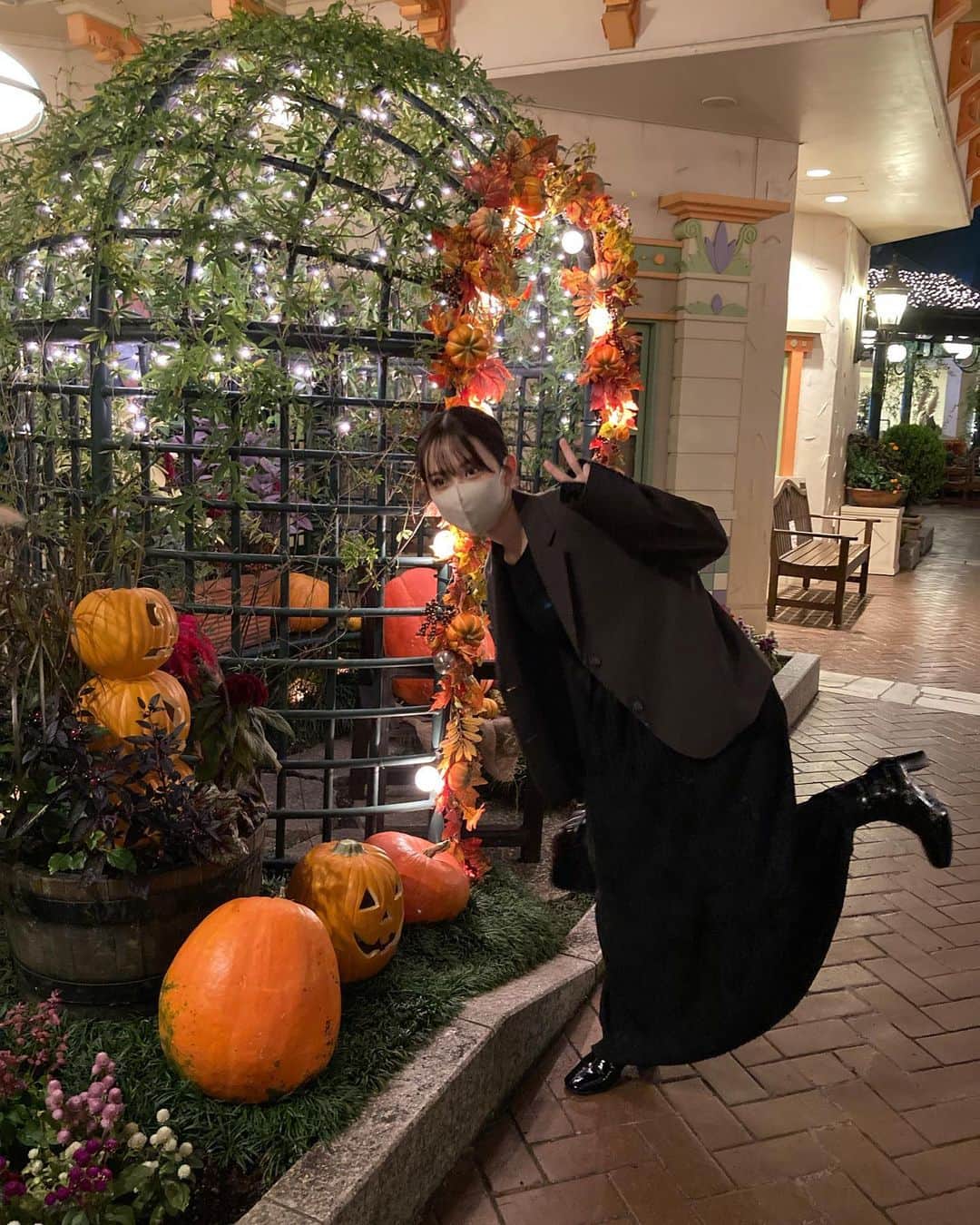 畑芽育さんのインスタグラム写真 - (畑芽育Instagram)「🎃 ㅤㅤㅤㅤㅤㅤㅤㅤㅤㅤㅤㅤㅤㅤㅤ ハッピーハロウィーン！ それっぽい写真があったのであげます！　 因みに私、かぼちゃは大の苦手です。」10月31日 16時49分 - mei_hata_official