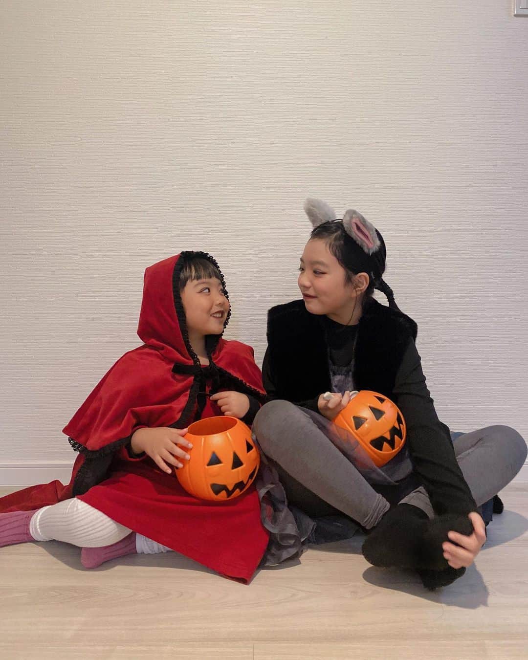 ayuのインスタグラム：「. 🎃👻🍭🧡🕸🧛🏻‍♂️🧟‍♀️🤡💀 HAPPY HALLOWEEN ！ .」