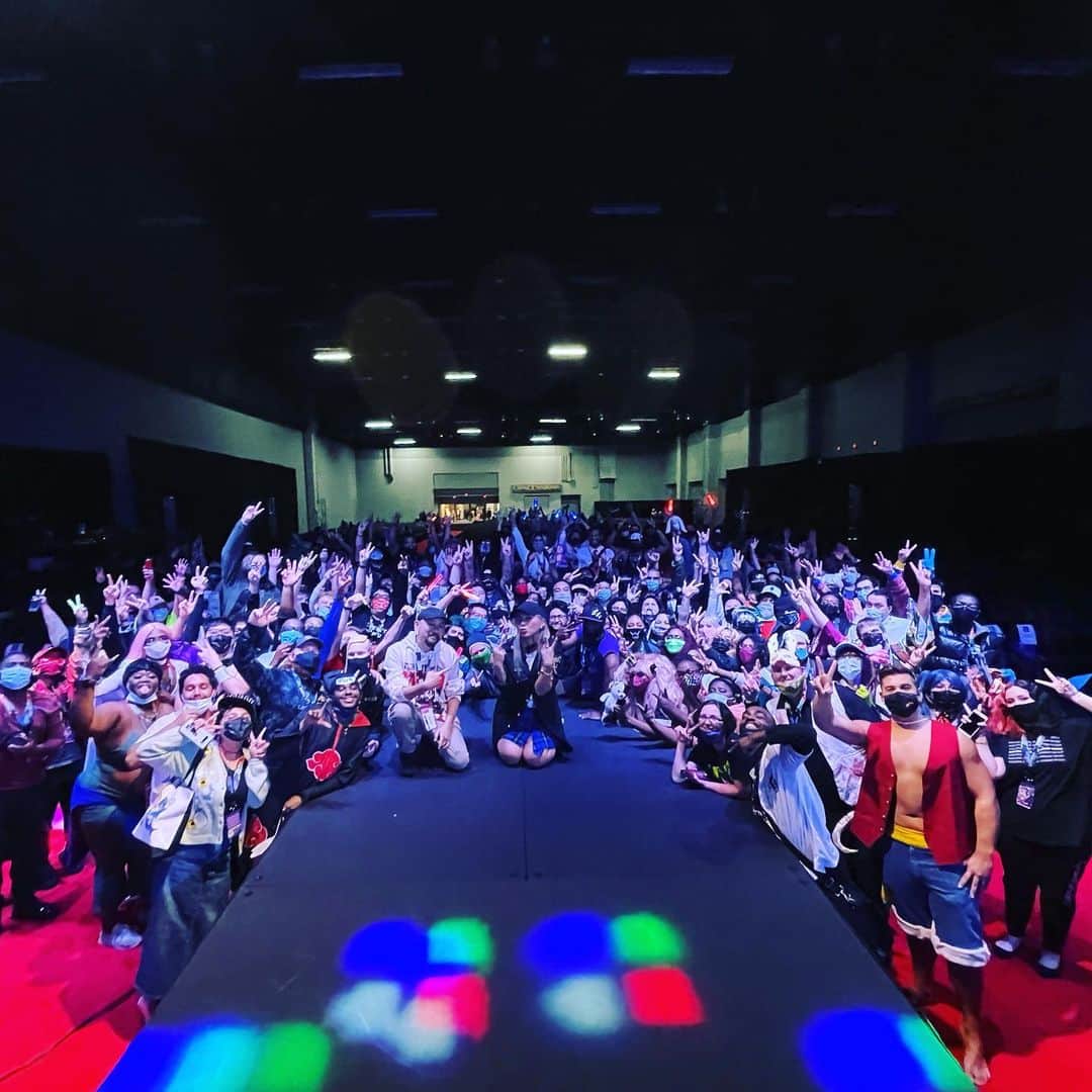 MINMIのインスタグラム：「#animeweekexdAtlanta that night was super crazy 🔥 thank you my american fans !!!!  thank you for having me animeweekexd Atlanta ❤️」