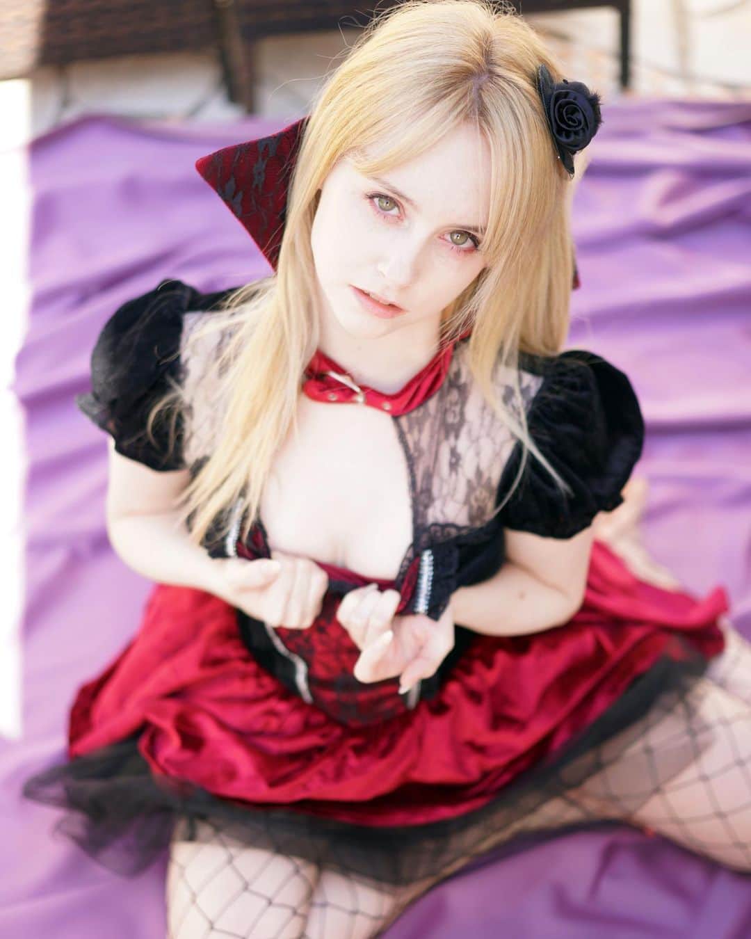 ジェマ・ルイーズのインスタグラム：「ハッピーハロウィン🦇Happy Halloween!🌙 #ハロウィンコスプレ #ハロウィン #ヴァンパイア #コスプレ #グラビア #halloween #vampire」