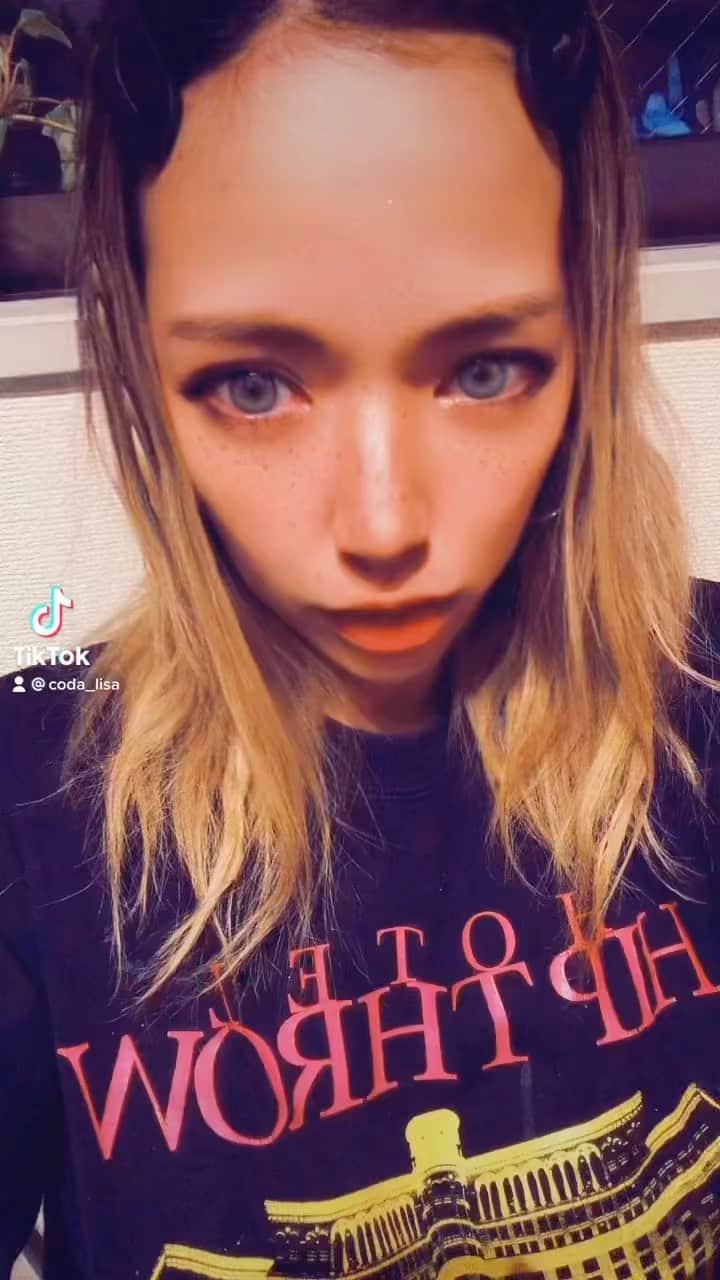 倖田梨紗のインスタグラム：「#フリークルメイク　#tiktok」