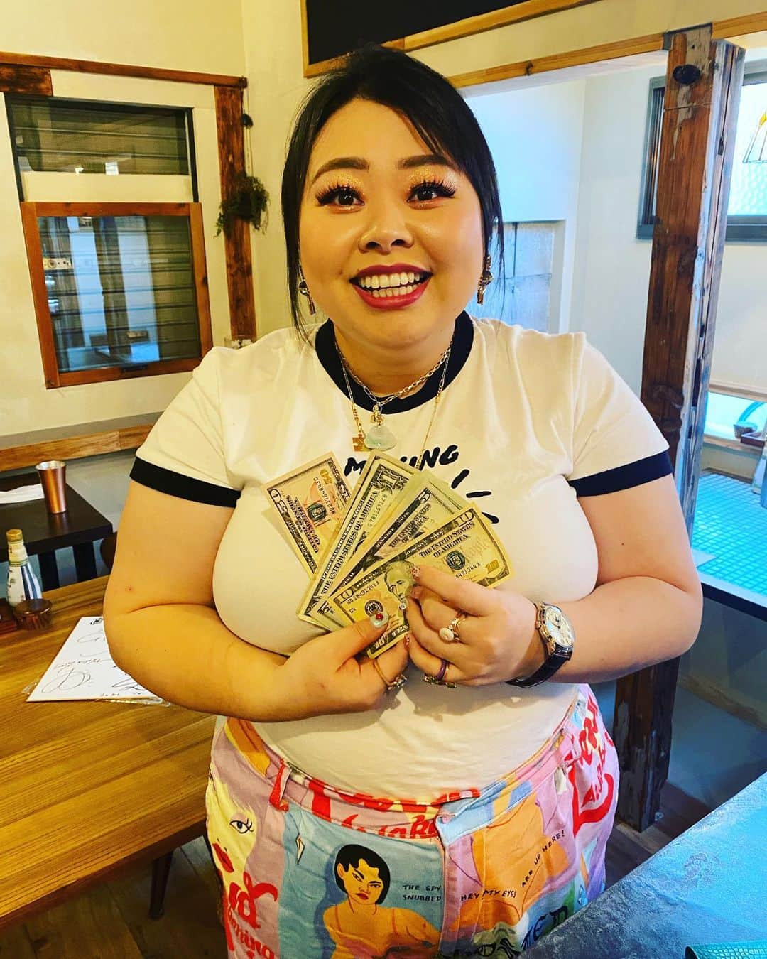 のインスタグラム：「久しぶりに直美と！！！楽しかったー！ お会計の時「私も払うよ」って さすがニューヨークガール！！！」
