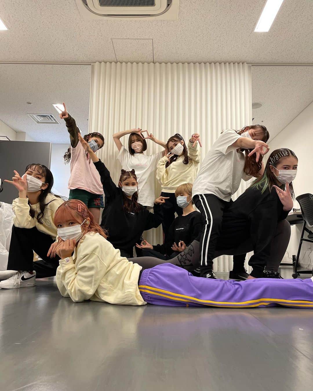 Girls²さんのインスタグラム写真 - (Girls²Instagram)「Girls² First Live Tour  -Enjoy The Good Days- 東京公演2日目！ 始まります！！  Let’s goooooo!! . #Girls2 #Enjoythegooddays #teen #livetour #getit #fun #instagood」10月31日 11時51分 - girls2_official