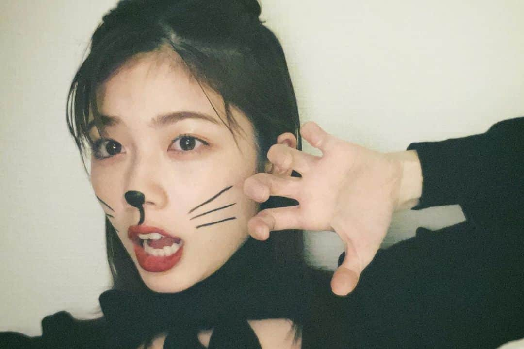 小芝風花さんのインスタグラム写真 - (小芝風花Instagram)「🎃🐈‍⬛はろはろうぃん🐈‍⬛🎃」10月31日 12時19分 - fuka_koshiba_official