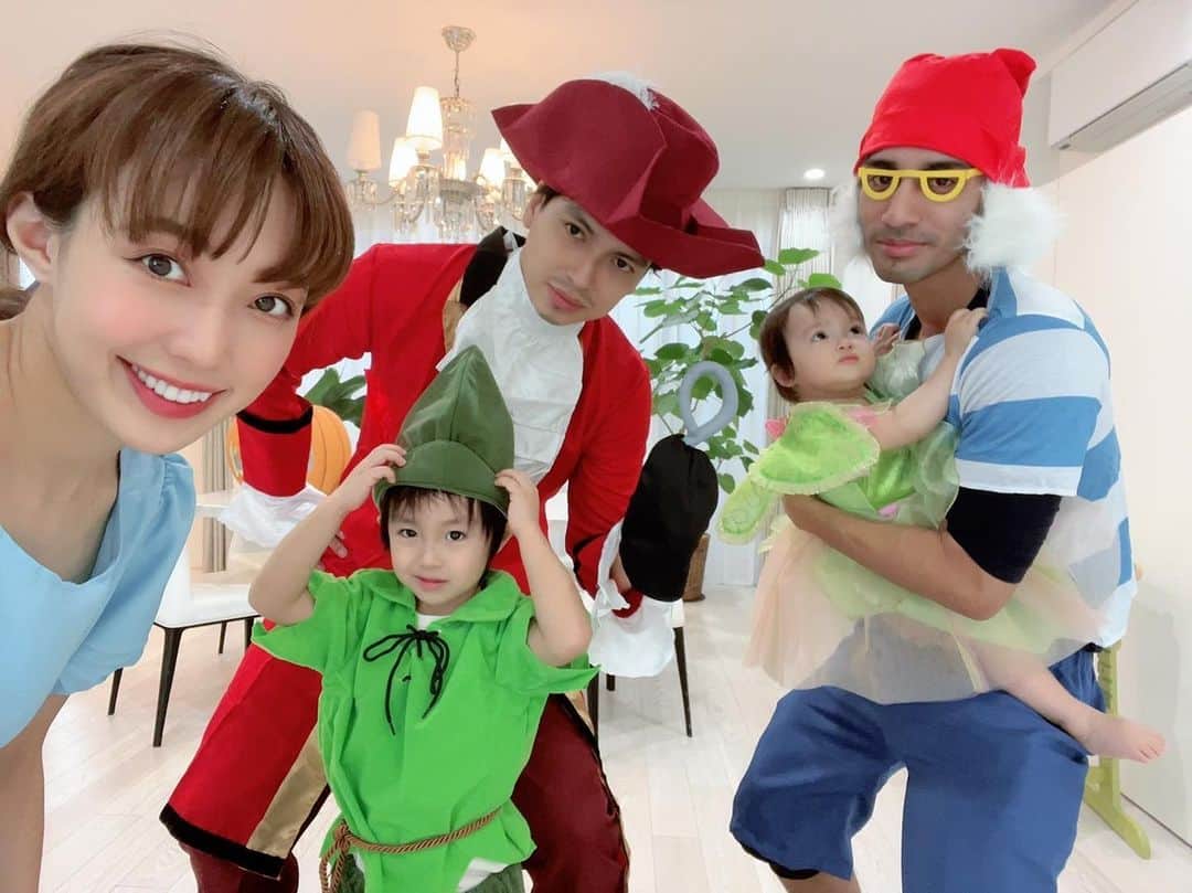 アレクサンダーのインスタグラム：「カゲトラのリクエストでピーターパン またフック船長🪝買い直した #ピーターパン #disney #リビング」