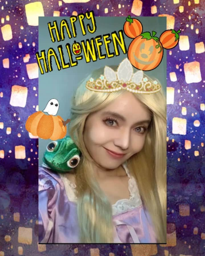 木部さんのインスタグラム：「はっぴーはろうぃん🎃👻  　#今日はハロウィン #10月31日 #トリックオアトリート #はろうぃん🎃 #ディズニー仮装 #happyhalloween🎃👻 #disneycosplay #trickortreat #oct31」