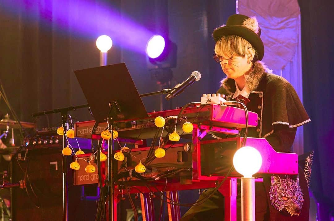 tokuのインスタグラム：「🐺🎹🎃Happy Halloween 2021🎃🎹🐺  #haloween」