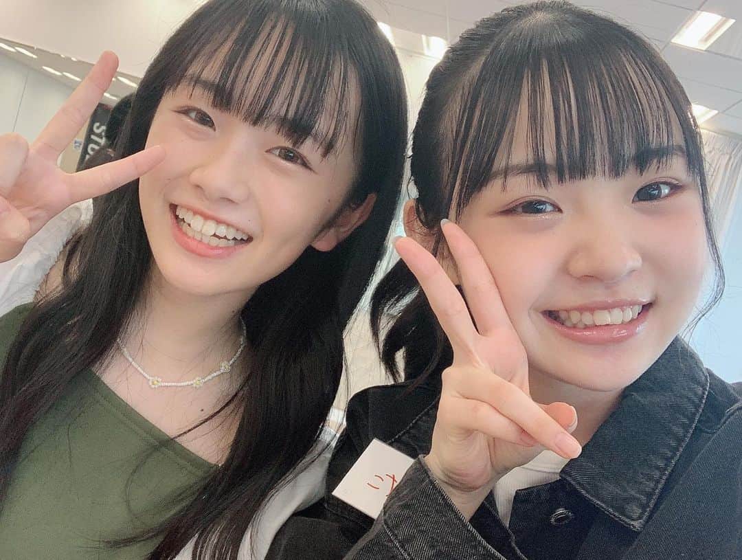 ひまひまチャンネルさんのインスタグラム写真 - (ひまひまチャンネルInstagram)「CONNECT ご覧頂きありがとうございました～🤍  こんなにたくさんのteenのYouTuberさん達と集まれることはなかなかないので、嬉しかったです🙋‍♀️👏  UUUMのYouTuberの皆とも一年半ぶりに会えて嬉しかったです！  初対面の方もずっと動画で見させていただいていたので初めて感がなくて、とても仲良くさせていただきました～！  お写真もありがとうございました🌷🤍   #ひまひまチャンネル #ひまひま #CONNECT」10月31日 15時09分 - himahima_channel