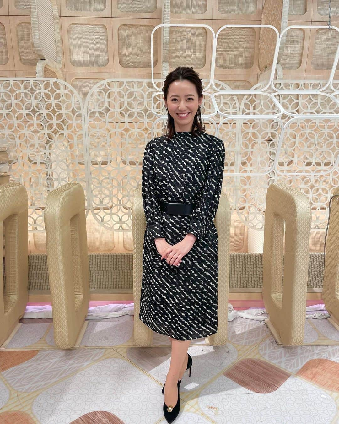 フジテレビ「プライムニュース イブニング」さんのインスタグラム写真 - (フジテレビ「プライムニュース イブニング」Instagram)「日中、東京は冷たい雨が降っていたけれど、もうやんだかな…  イット！weekendごらんいただきありがとうございました。 このあとは「選挙特番」です！  内田嶺衣奈 #EPOCA @epoca_official  佐久間みなみ #LADYMADE @ladymade_official #お世話や @osewaya_official  #内田嶺衣奈 @reina.uchida #奥寺健 @fujitv_announcer #永尾亜子 @ako_nagao #佐久間みなみ @sakuma_minami #フジテレビ #アナウンサー #ニュース」10月31日 18時15分 - livenews_it