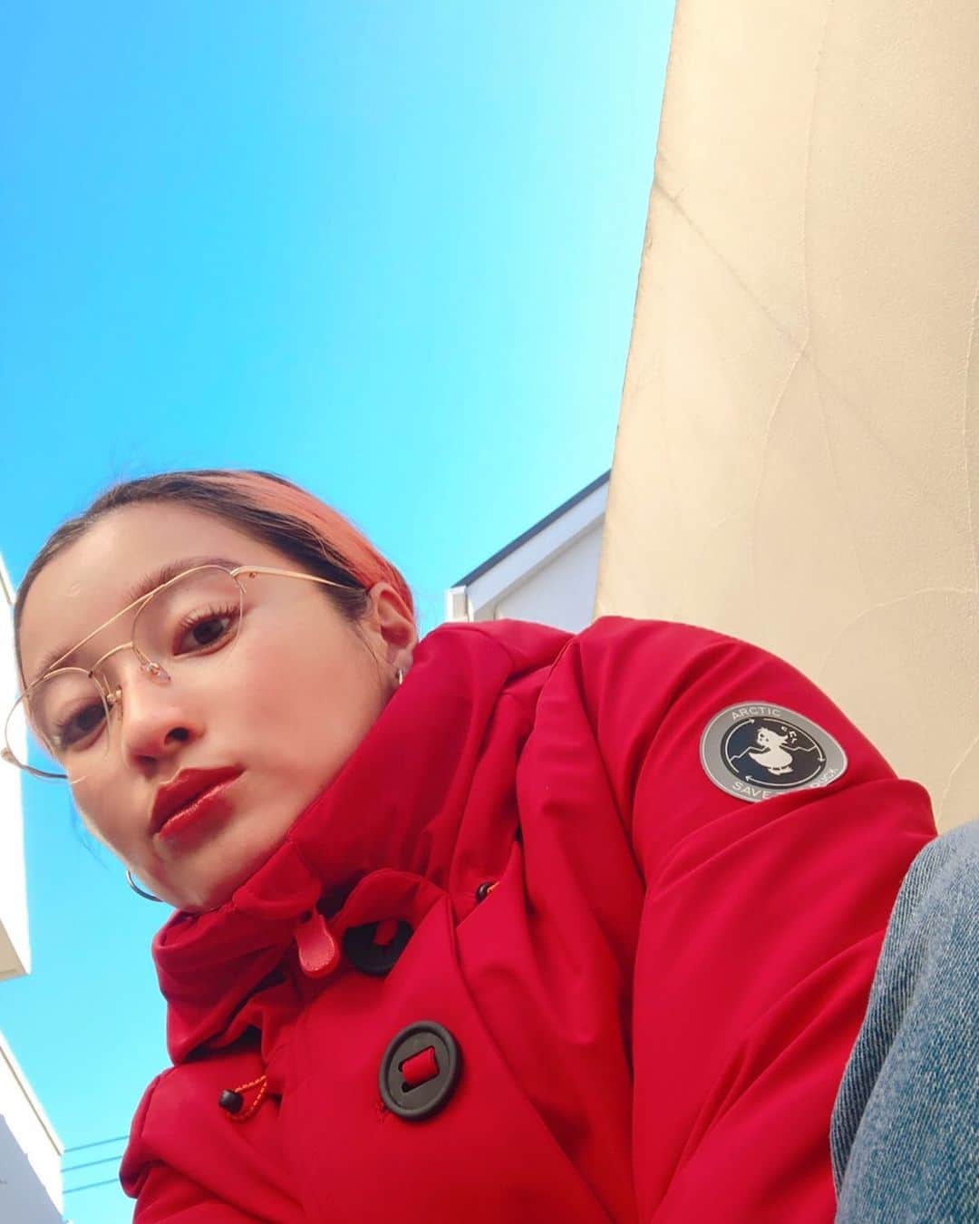 のインスタグラム：「@savetheduck_jp 🧡 ファッション&美容に動物の犠牲は必要ない。 買い物は投票🗳 . .  #savetheduck#セーブザダック#エシカルファッション#サスティナブルファッション#リサイクル素材#ヴィーガンファッション#ヴィーガンアウター#エシカルコーデ」