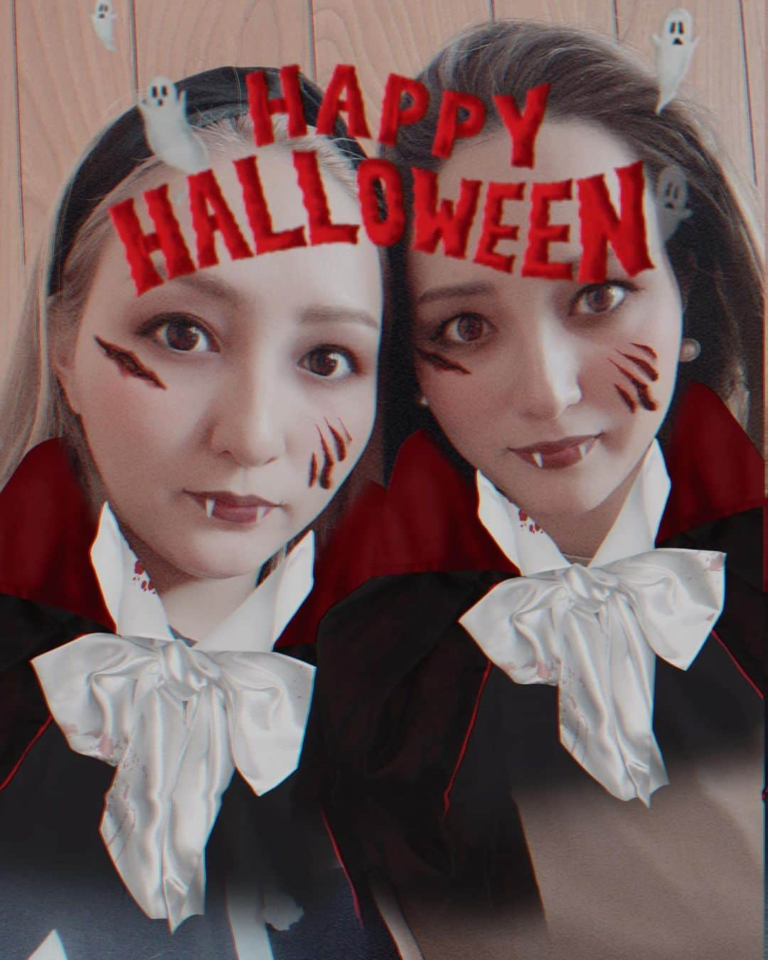 木村真野・紗野さんのインスタグラム写真 - (木村真野・紗野Instagram)「🤡🍁 #ハロウィン　#Halloween2021 #maya #saya #金髪ボブ #金髪復活　#双子　#twins #twinstagram #」10月31日 20時40分 - mayasaya_kimura