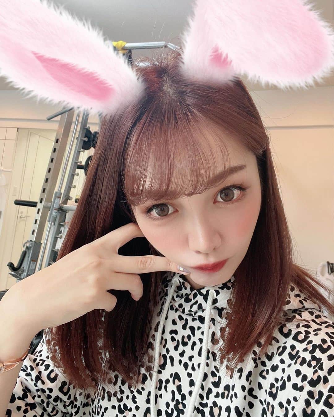 のインスタグラム：「. happy halloween🎃  赤目うさぎちゃん」