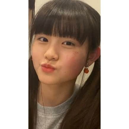 丸本凛のインスタグラム：「友達と撮った写真を載せられないのは残念です。。でも初めての文化祭、すごく楽しかったです 💓 #photooftheday #instagood #instamood #schoolfestival #文化祭 #高校 #つなぎコーデ #囚人コスプレ #ツインテール #🎃 #パンプキン #イヤリング #カボチャ」