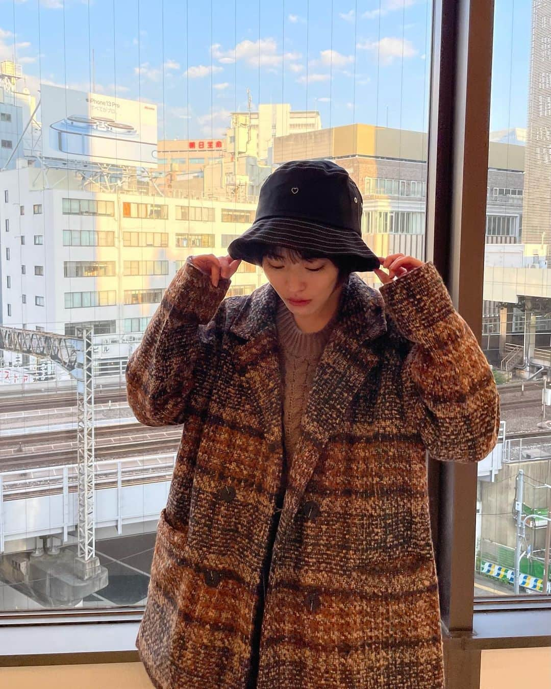 若菜さんのインスタグラム写真 - (若菜Instagram)「⁡ ⁡ チェックのコート🧥 意外と初めてGETした✨ ⁡ ビックシルエット好きの私には 最高のサイズ感✌🏼 ⁡ この服のブランドteddyshopも セールしてた☺️ ⁡ SHOPLISTは他にもセールやクーポン特典沢山あるからcheckしてみてね🌹 ⁡ @shoplist_official #SHOPLIST #ショップリスト #ショップリストコーデ #SHOPLISTアウターアイテムコーデ #teddyshop」10月31日 21時45分 - wa_ka_na_official