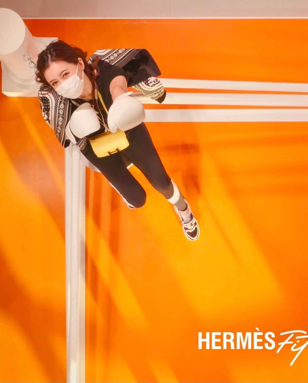 平山美春さんのインスタグラム写真 - (平山美春Instagram)「@hermes ‘s special exhibition 🍊 #hermesfit  エルメスの期間限定イベント🍊エルメスフィットにご招待いただきました🧡 実際いろんな運動が体験できるスペースがたくさんあって、とにかく楽しい❣️ 実際にこんなジムあったらテンション上がって毎日行きます🤣✨ 11/7までやってるみたいです🧡 . #hermes #hermès  #hermesfit  #instagood #instafashion  #fashion #fashiongram」10月31日 22時00分 - miharuhirayama