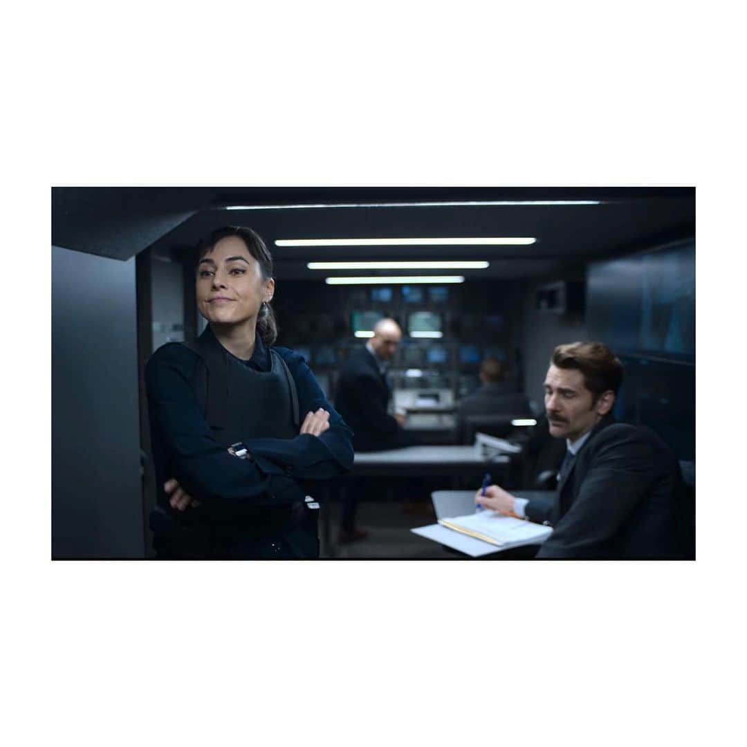 中井ノエミのインスタグラム：「«We got this, right?…. Right? » 🧨🤡🥇Dream team Interpol🥇🤡🧨 . . . #armyofthieves #helpme #dreamteam #jonathancohen #interpol #netflixfilm」