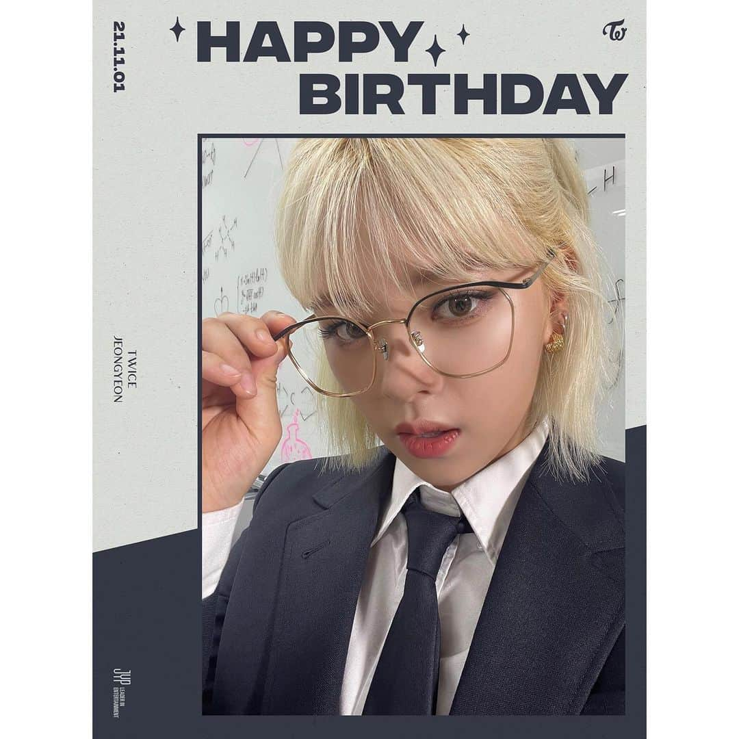 TWICE JAPANさんのインスタグラム写真 - (TWICE JAPANInstagram)「Happy Birthday JEONGYEON  #HappyJEONGYEONday」11月1日 0時00分 - jypetwice_japan