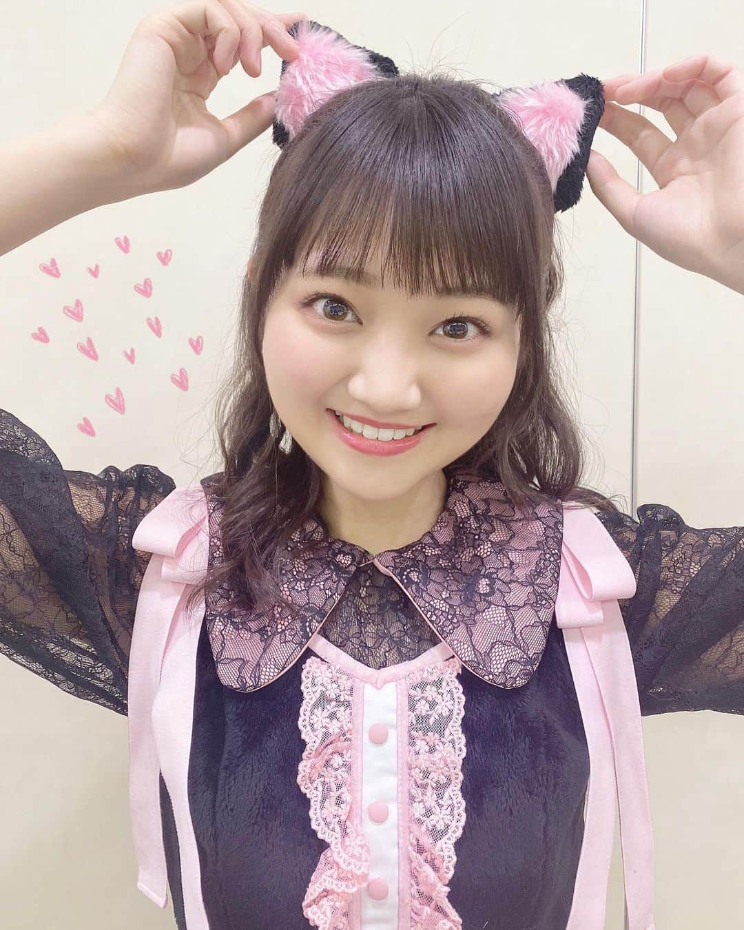 稲垣香織さんのインスタグラム写真 - (稲垣香織Instagram)「・ ・ ・ 🐱🎀🖤  𝕀𝕟𝕤𝕥𝕒𝕘𝕣𝕒𝕞の皆様、ハッピーハロウィン(≧ω≦) 🎃🎃🎃  前に撮影で猫ちゃんの衣装を着させていただいた時の写真です!!💭 ハロウィンに載せたかったの🎵  #ハロウィン #猫」11月1日 0時33分 - kaori.team4_16