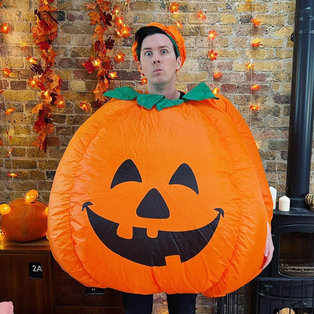 フィル・レスターさんのインスタグラム写真 - (フィル・レスターInstagram)「happy ween」11月1日 0時40分 - amazingphil