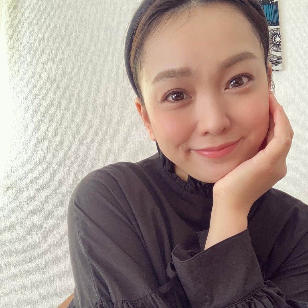 杜このみのインスタグラム：「こんにちは💫 11月がスタートしましたね♪ 今日は、お仕事の打ち合わせです！ 月初めに新たなスタートの打ち合わせ を出来るのは何だか嬉しいです✨ がんばるぞー！！！✨」