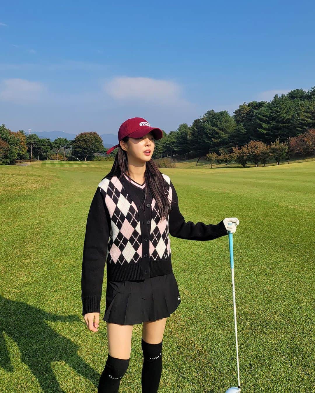 のインスタグラム：「겨울이 되기 전에 꼭 한번 더 가고싶었는데 결국은 못갔네😭😭 안녕👋🏻」