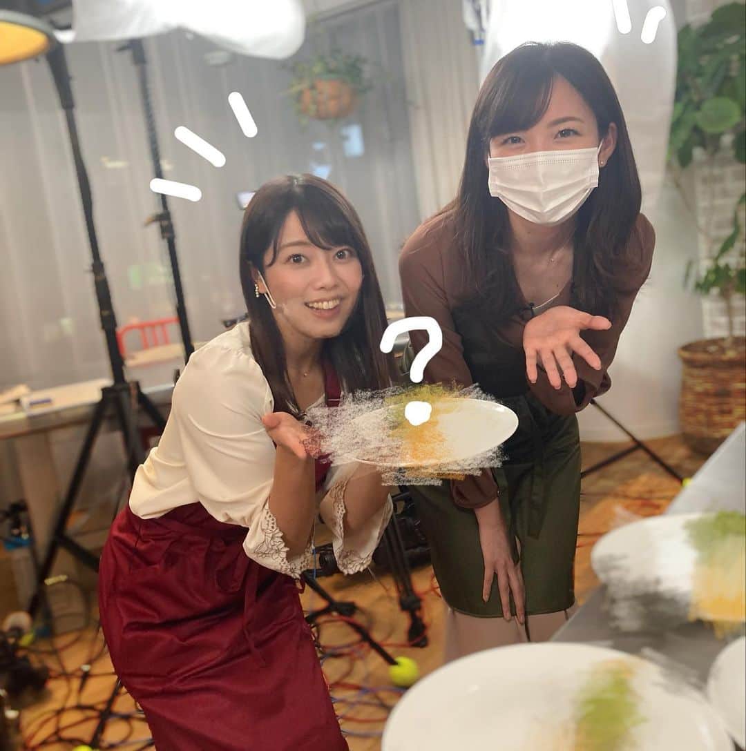 八幡美咲のインスタグラム：「今日のロケのひと幕🥞🫖𓂃 𓈒𓏸  まいさんが都内から駆けつけてくれました🥰 まいさんはじめ色々な方にお会いできて 嬉しかったです！！  今回の料理は イケメシ史上最高傑作かもしれません✨ ワインに合う美味しい料理が簡単に！！  今月20日(土)14:00~ イケメシ秋 「いつもありがとう！ ワインと共に簡単アイデア男肉メシ」🍖 でご覧になれます( * ॑˘ ॑* ) ⁾⁾  フレスタって ワインからチーズに食用のお花まで いろいろ揃ってるんですね！ 品揃えのよさにびっくりでした😳♧」