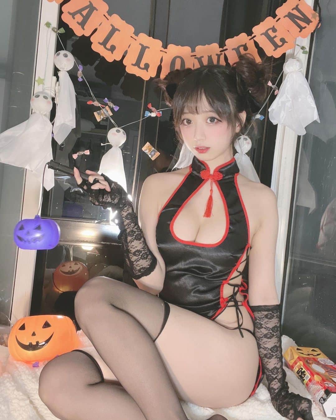 Yamiさんのインスタグラム写真 - (YamiInstagram)「Halloween Yami🍬」11月1日 20時29分 - real__yami