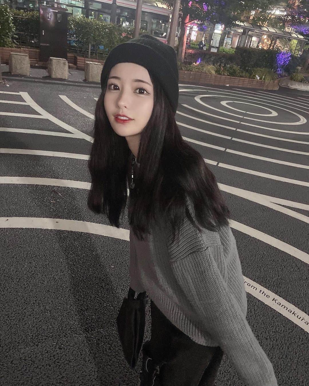 sarimaru(国木田さりまる)のインスタグラム：「11月になりました🐺🐾 今年もあと少しで終わっちゃうねーー 楽しみなこと沢山あるから頑張りますっ☺︎✌︎ 皆様よろしゅう💭」