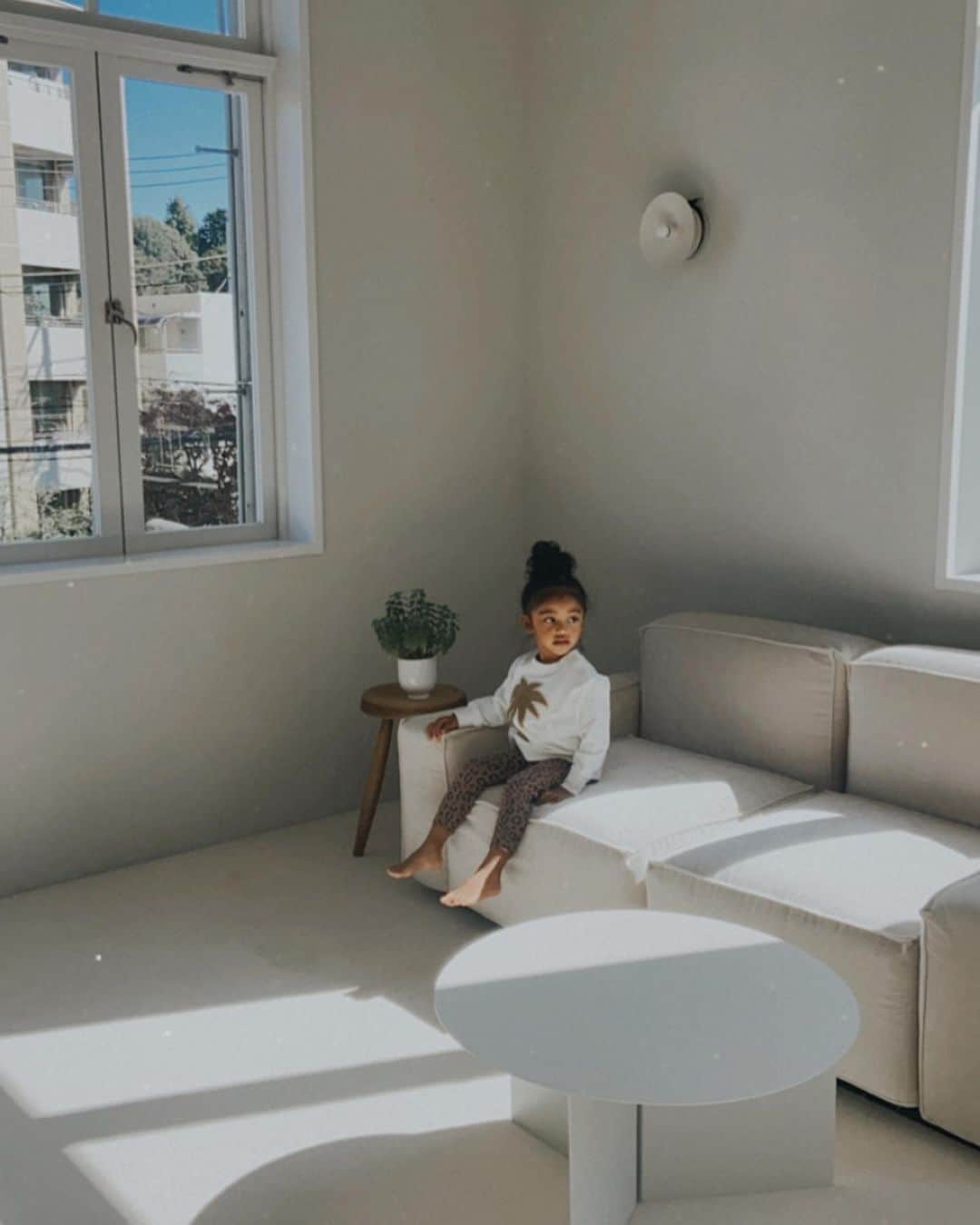山中美智子さんのインスタグラム写真 - (山中美智子Instagram)「BABY ALEXIA🤍  激かわな2人に癒される大人達🥺💕  🤳 @yuuikaa7」11月1日 20時55分 - alexiastam1988