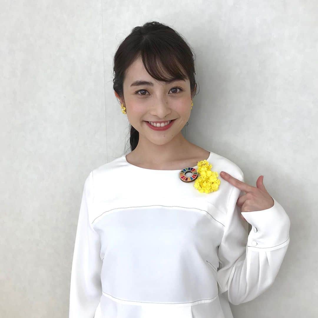 日比麻音子のインスタグラム：「本日11/1から やってみようよSDGs Weekと題しまして、 TBSでは色々な番組で様々な活動を紹介します！  もう恒例となったポスター撮影の時の写真です〜 アナウンサー陣が大集合するので楽しいのです〜  2枚目の写真は齋藤しんたろうアナが撮ってくれました😁  #SDGs #やってみようよSDGs #番宣スポットもいつもとちがっています #わたしは宇賀神アナとペア！ #楽しい撮影でした✨」