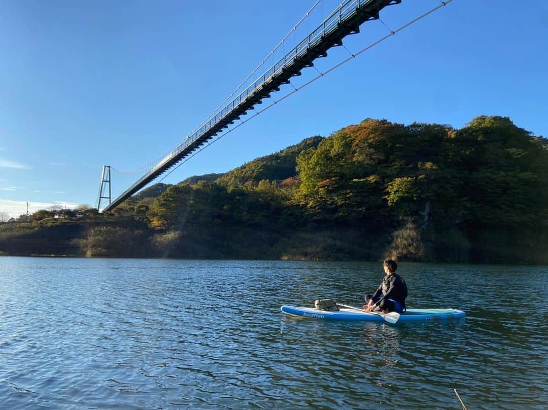 松本享恭さんのインスタグラム写真 - (松本享恭Instagram)「主演を務めさせていただいた映画「川のながれに」先日クランクアップ。 濃かった。ずっと心にあったモヤモヤが晴れたような。 ずっと何かを感じてた。 周りの人達がそこに居させてくれた。 那須塩原、撮影チーム、最高でした。 ありがとう、また一歩ずつ進みます。 皆さんお楽しみに！  #なすしおばら映画祭  #川のながれに  #那須塩原」11月1日 16時05分 - ukyo_m